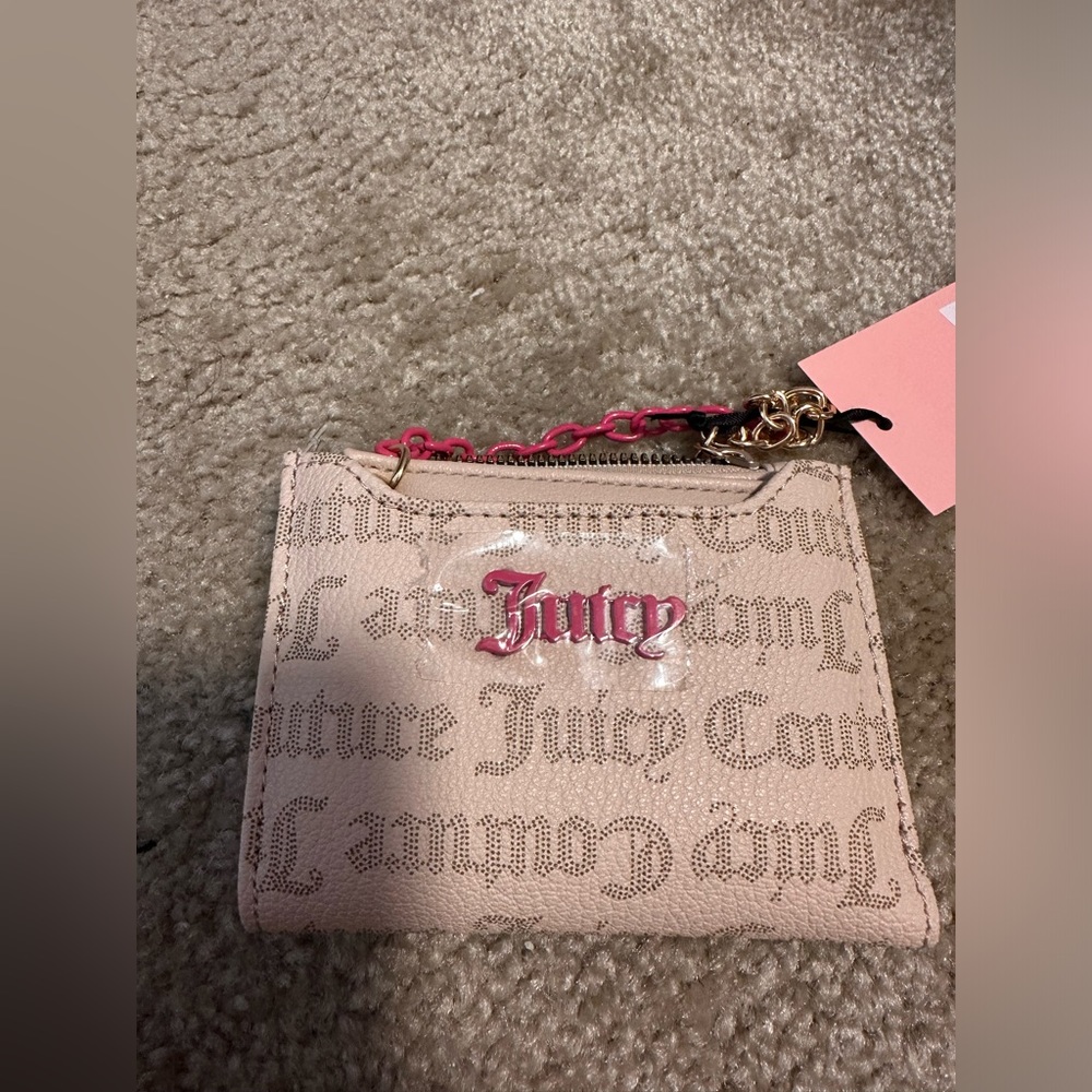 Juicy Couture Can’t Tame Her Bigold wallet in sandstone